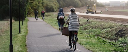 Kom med, når letbanen triller ud på guidet cykeltur