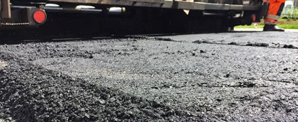 Afsluttende asfaltarbejde på Nyborgvej, Benediktsgade og Albanigade