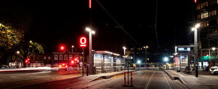 Test af lys på letbanens stationer