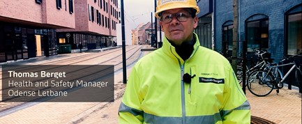 VIDEO: Vær ekstra forsigtig ved arbejde nær letbanen