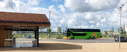 FlixBus kører nu fra letbanens park & ride